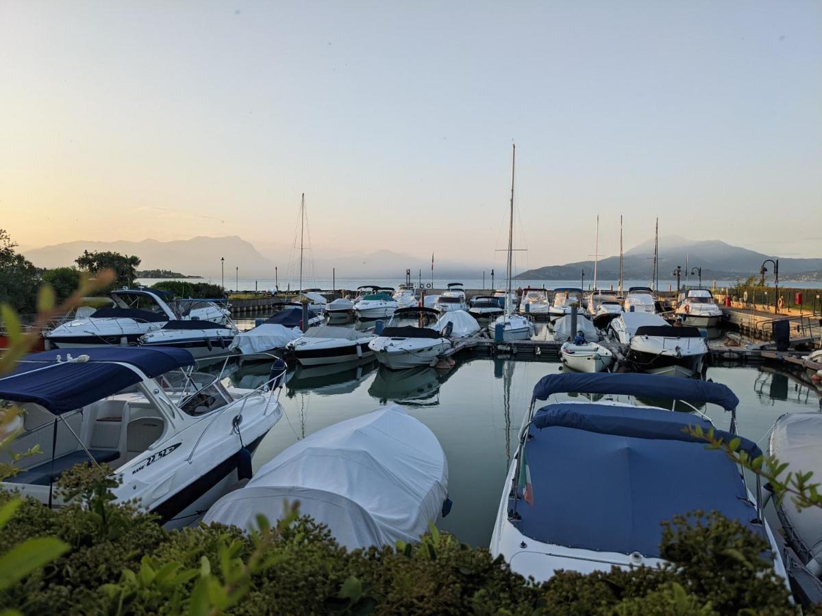 Vista - Lake & Pool Sirmione Luaran gambar